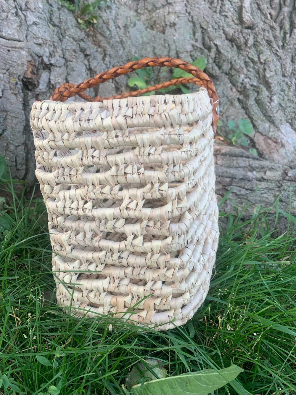 NWT Handwoven picnic basket bag- wicker basket -tote bag - beach bag basket - Picture 8 of 15